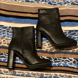 Heel boots